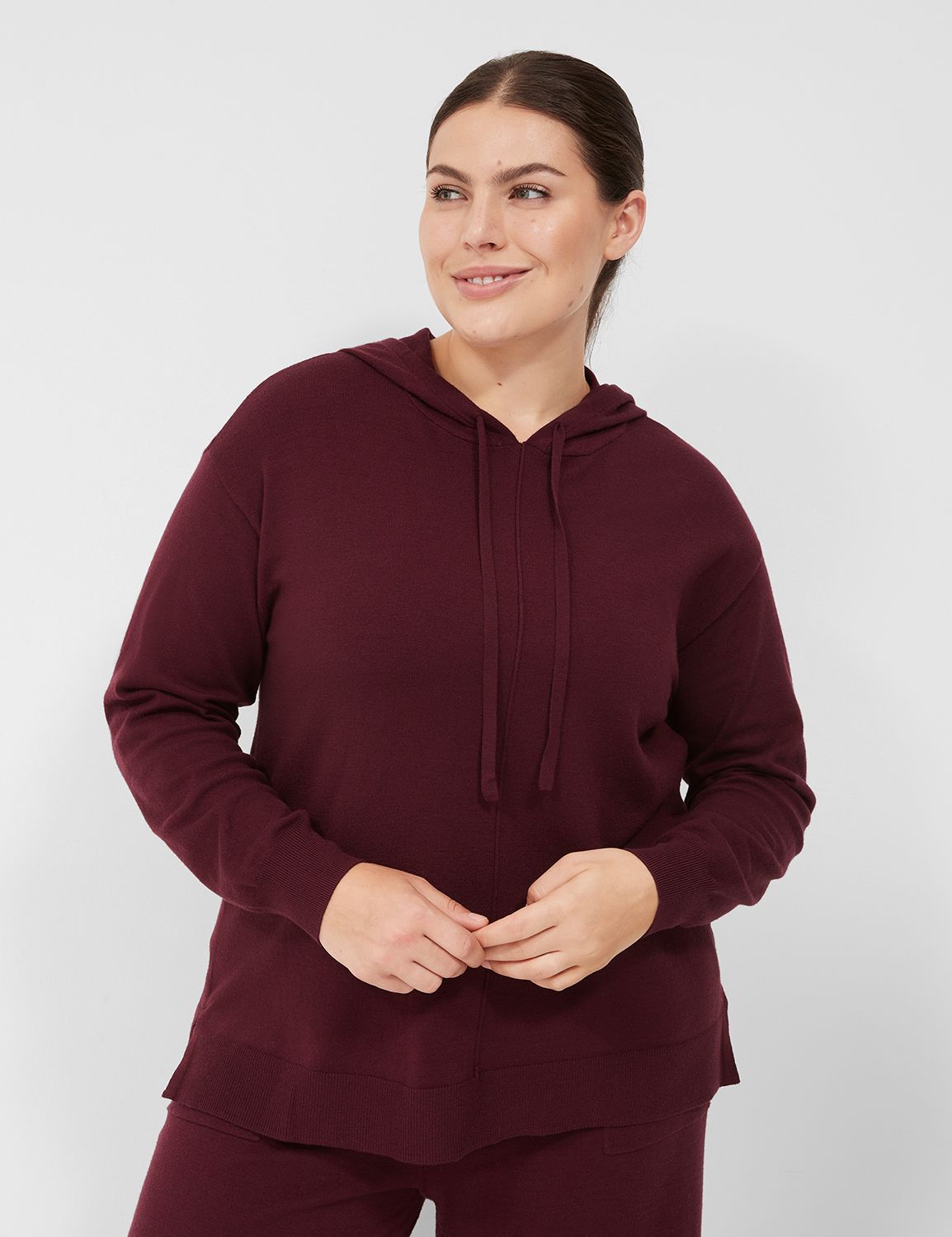 LIVI Relaxed Hooded Pullover Sweater