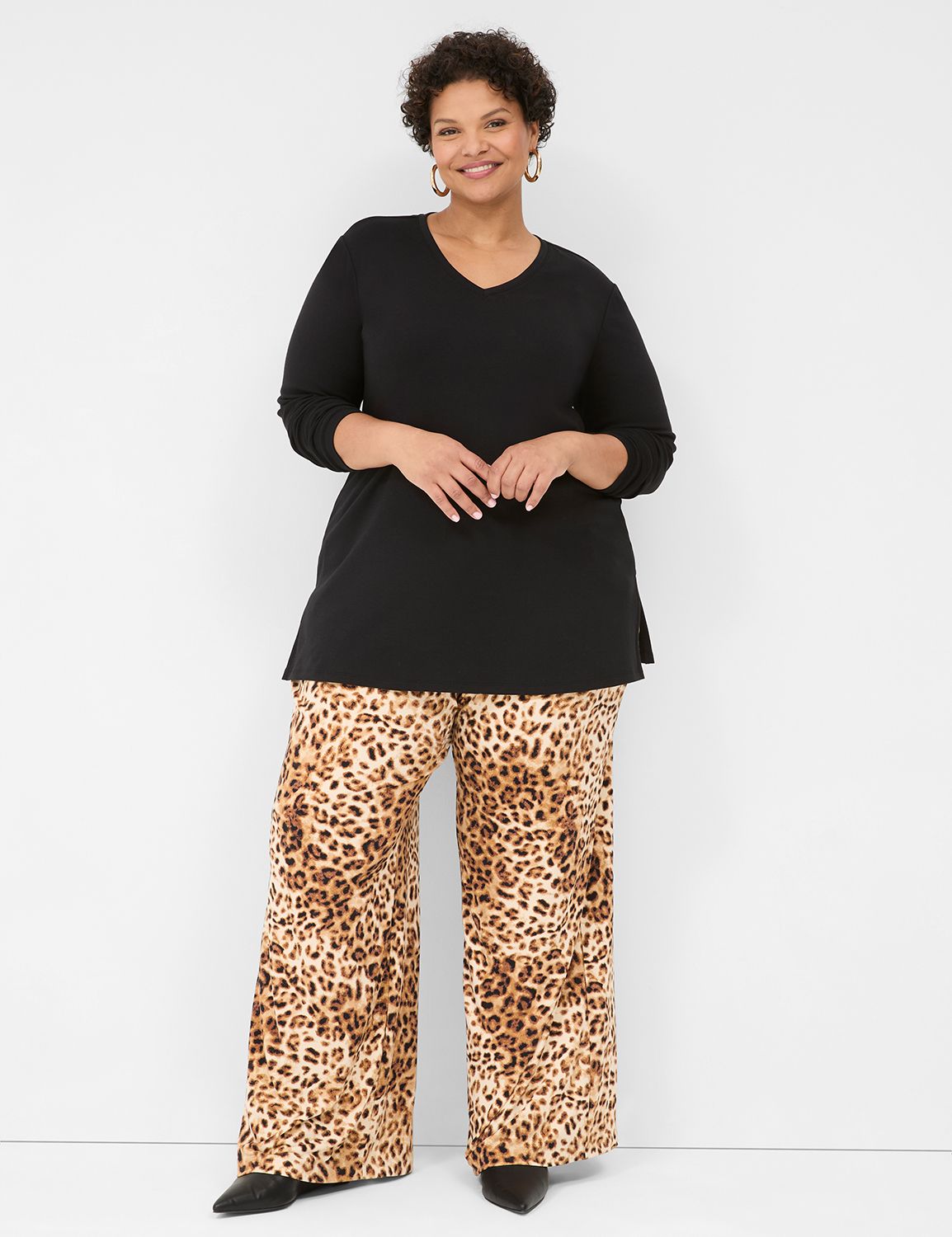 Classic Long Sleeve V-Neck Tunic Te Product Image 3