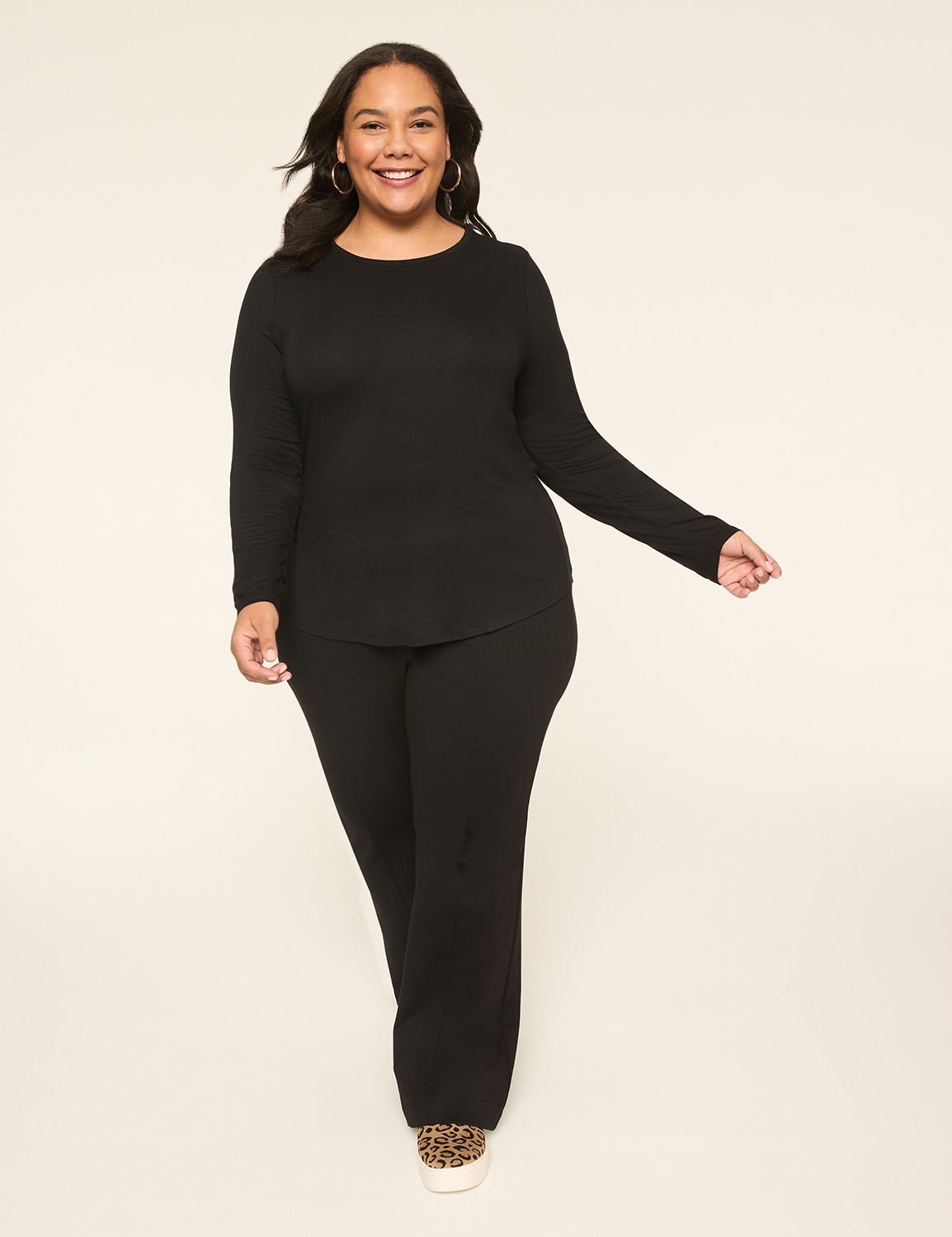 Classic Long Sleeve Crew Neck Curve Product Image 3