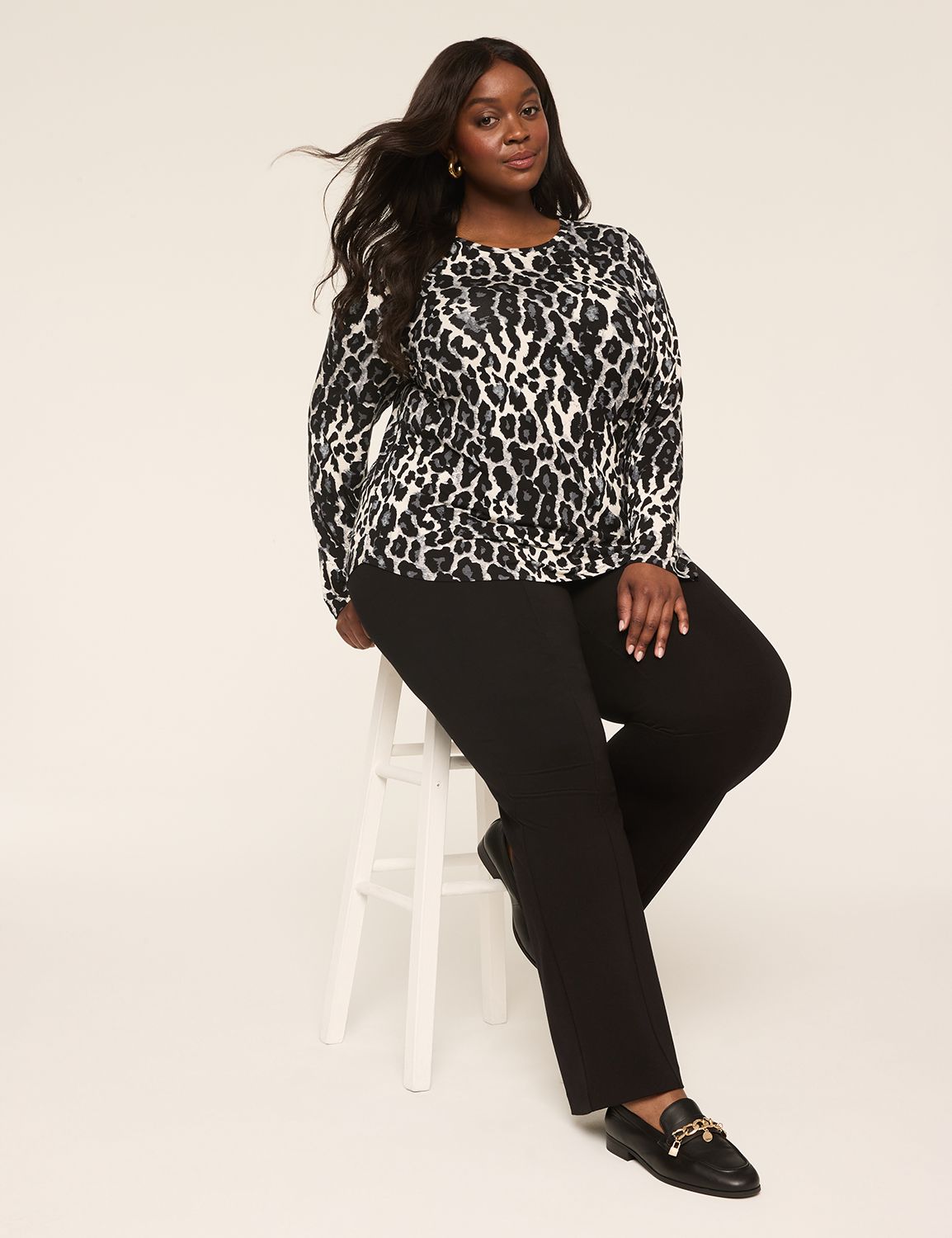 Classic Long Sleeve Crew Neck Curve Product Image 3