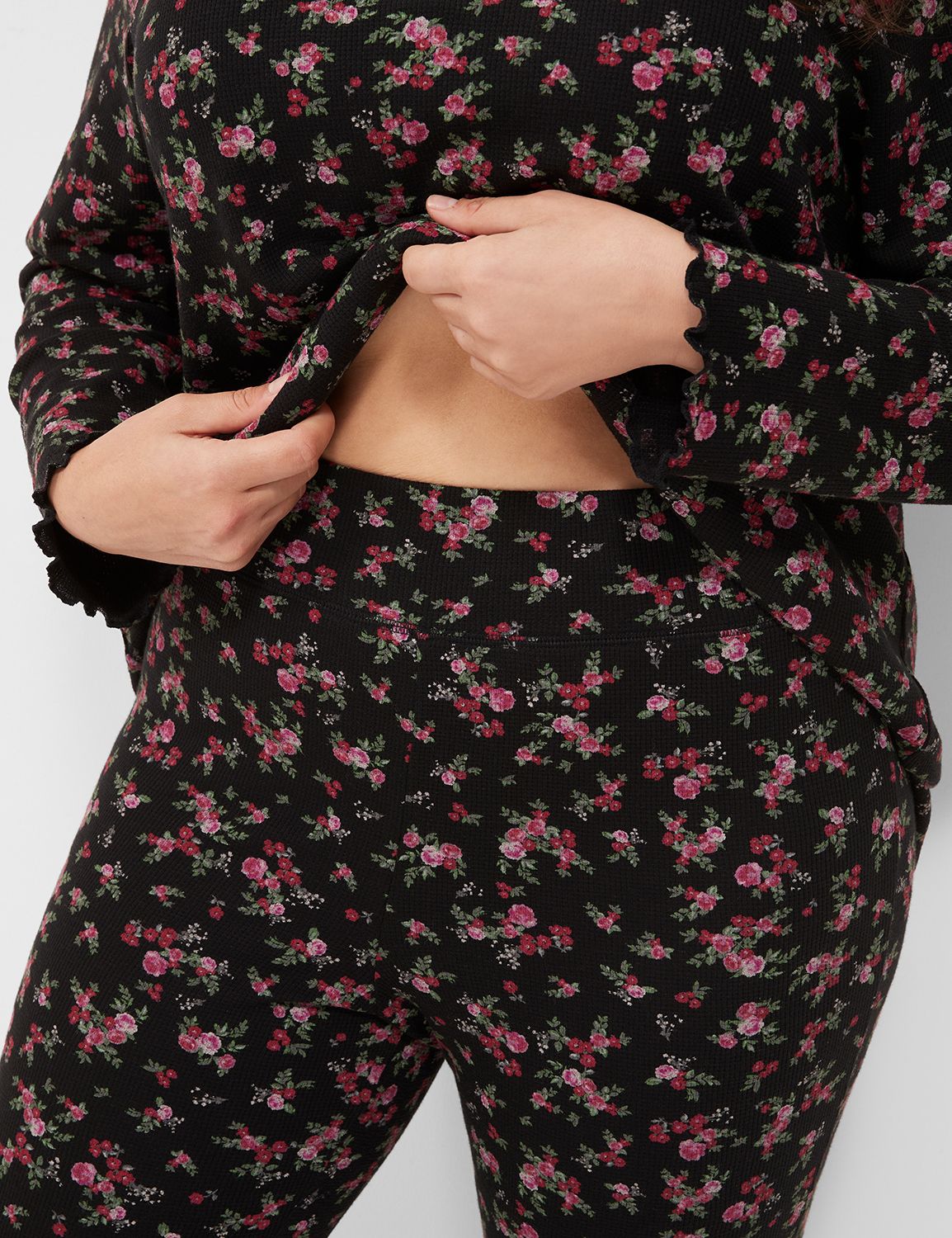 https://lanebryant.scene7.com/is/image/lanebryantProdATG/404290_0000109057_alt1?$pdpMainImage$