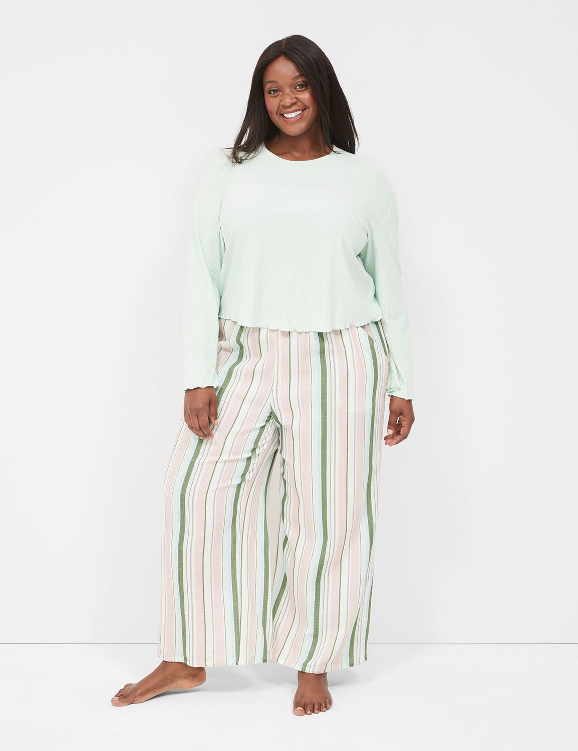 Crinkle Woven Wide Leg Pant 1137259 Product Image 3