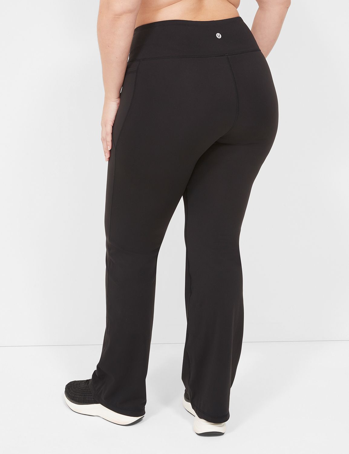 LIVI Active Black Active Pants Size 22 - 24 (Plus) - 52% off