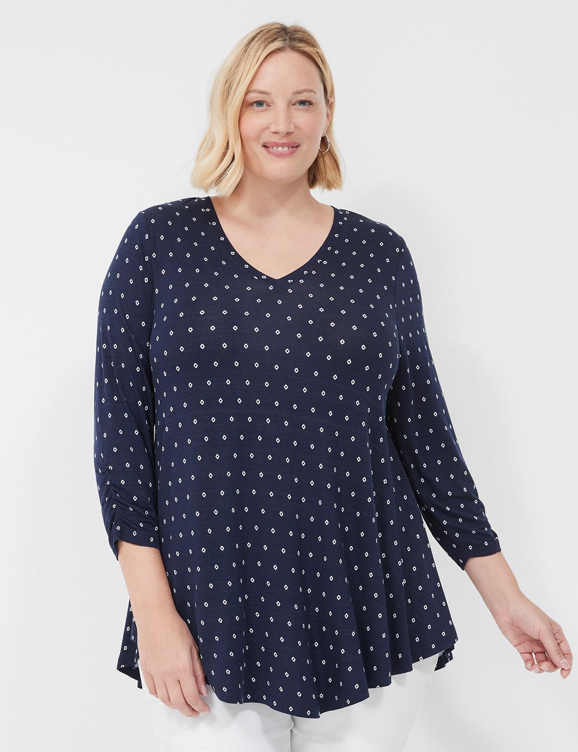 WV 3/4 Ruched Sleeve V-Neck Swing T Product Image 1