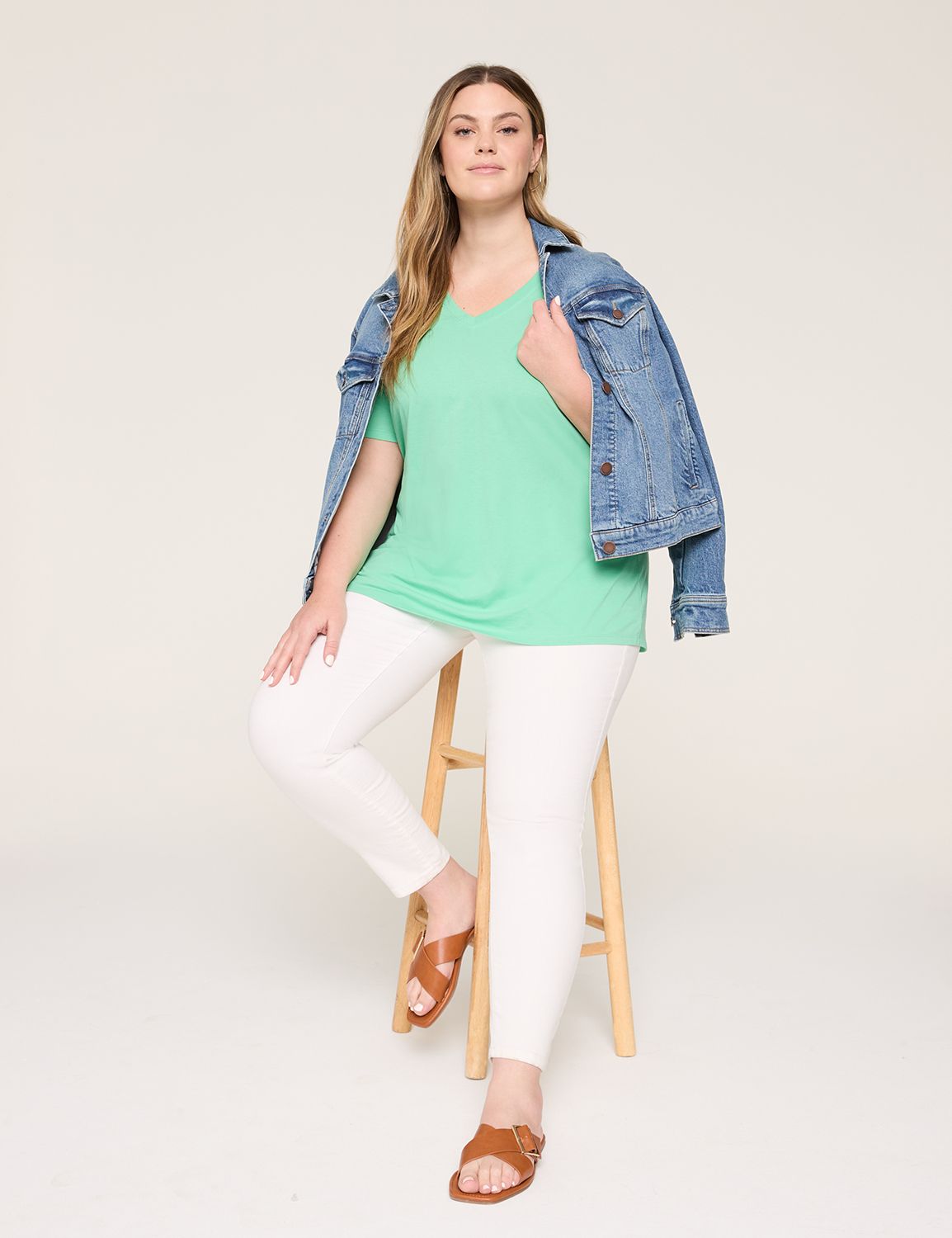 Classic Perfect Sleeve V Neck Tee S Product Image 3