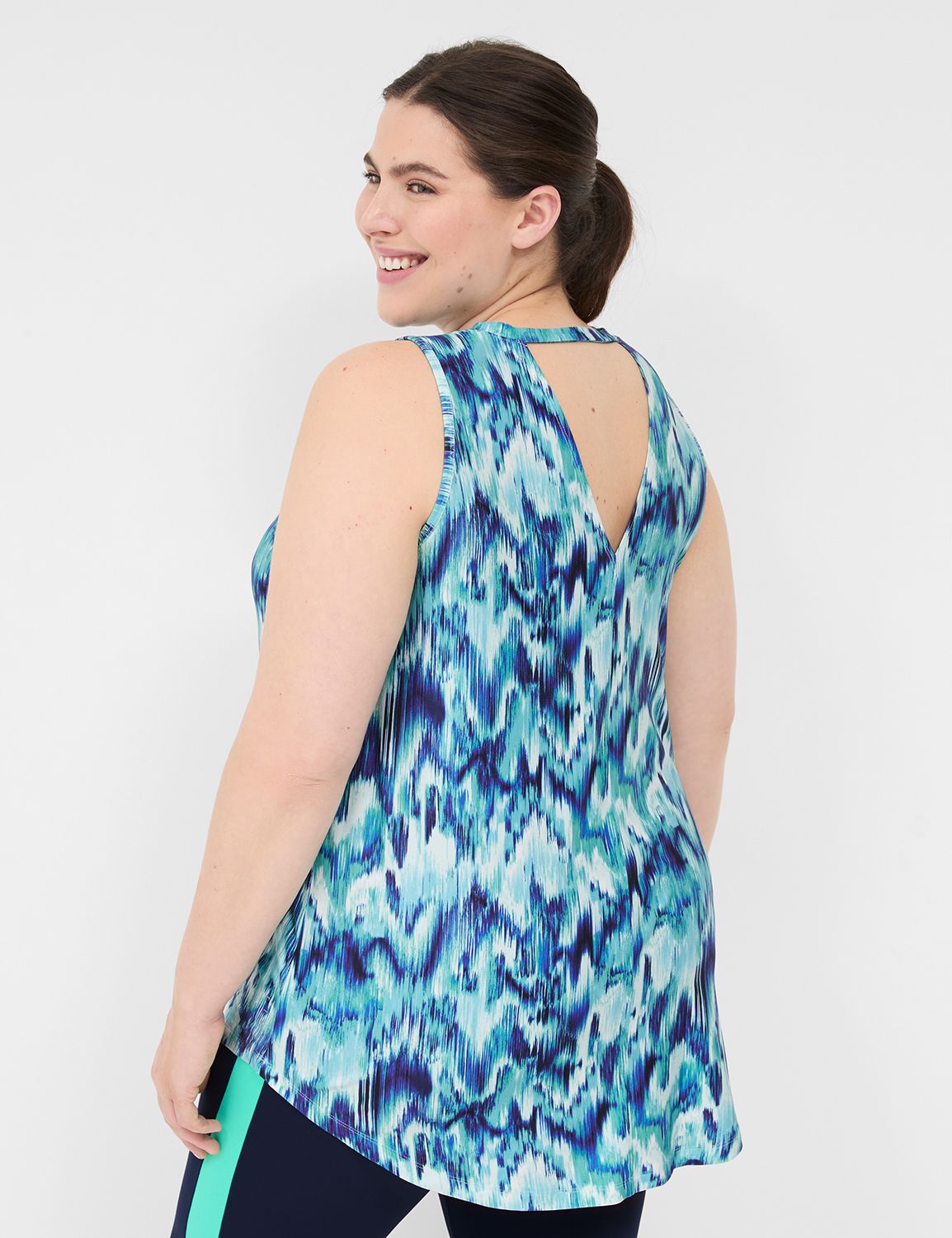 LIVI Sleeveless Crew Neckline V Bac Product Image 2