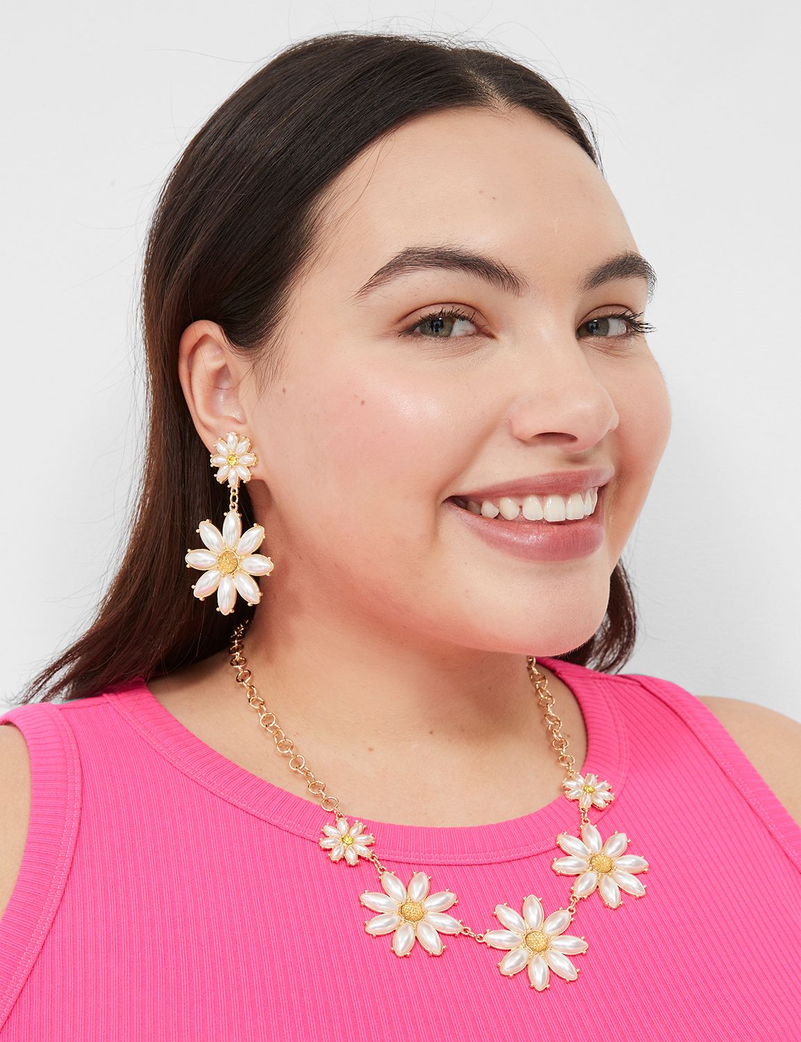 Floral Pearl Statement Necklace Product Image 1