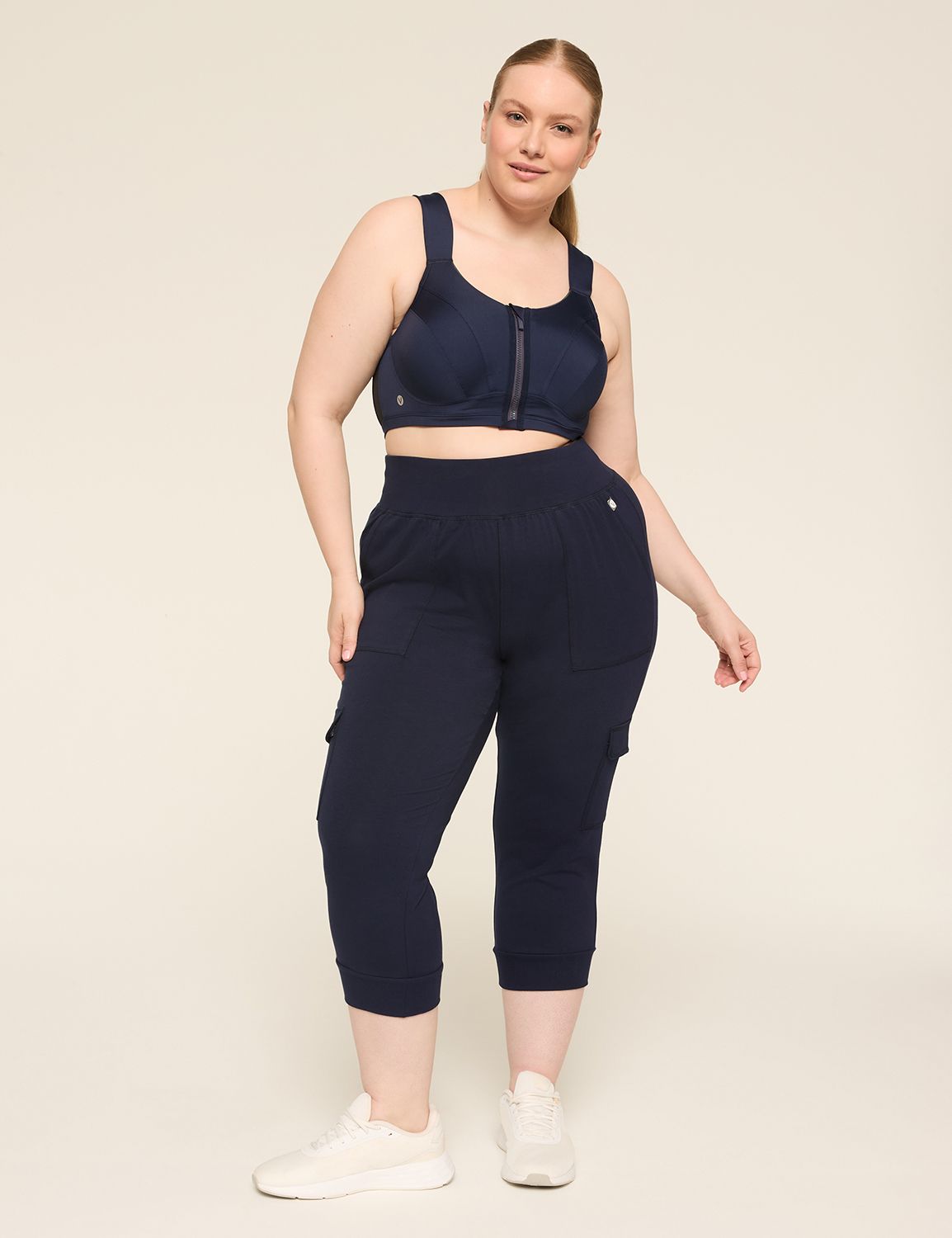 Max Support Comfort Zip Front Sport Product Image 3