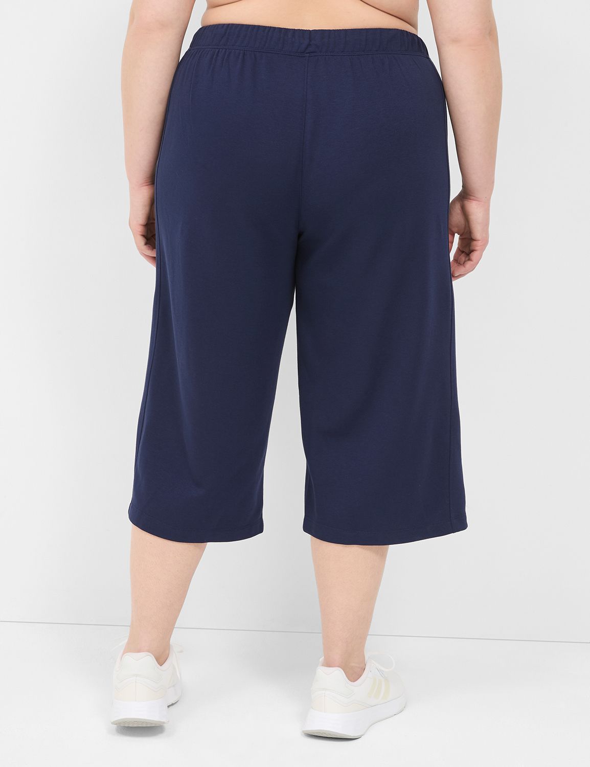 Livi Mid Rise French Terry Capri Re Product Image 2