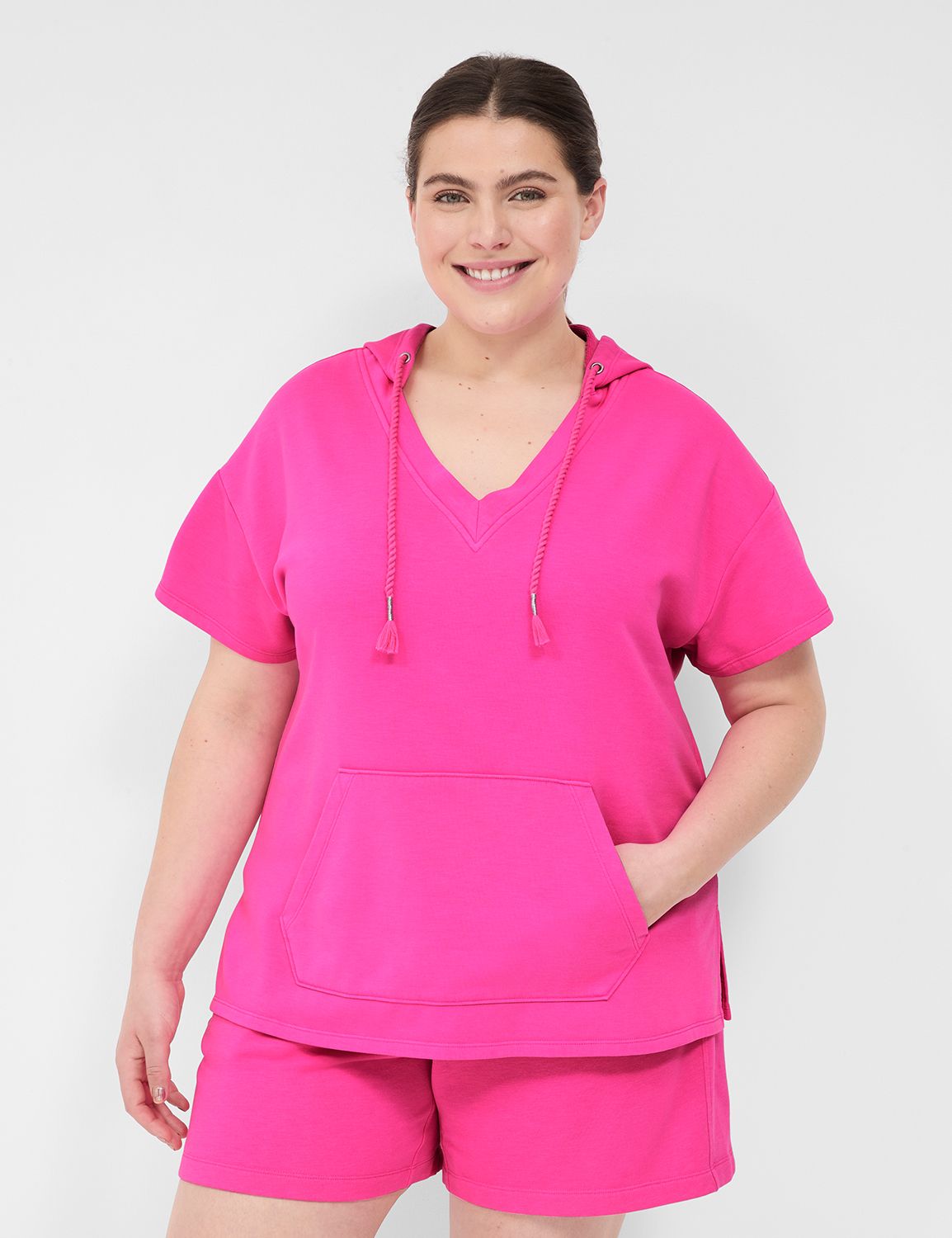 LIVI Short Sleeve Mid VNeck French Product Image 1