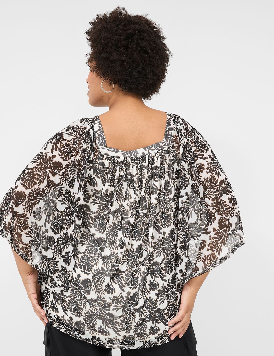 Relaxed Short Sleeve Square Neck Tr Product Image 2