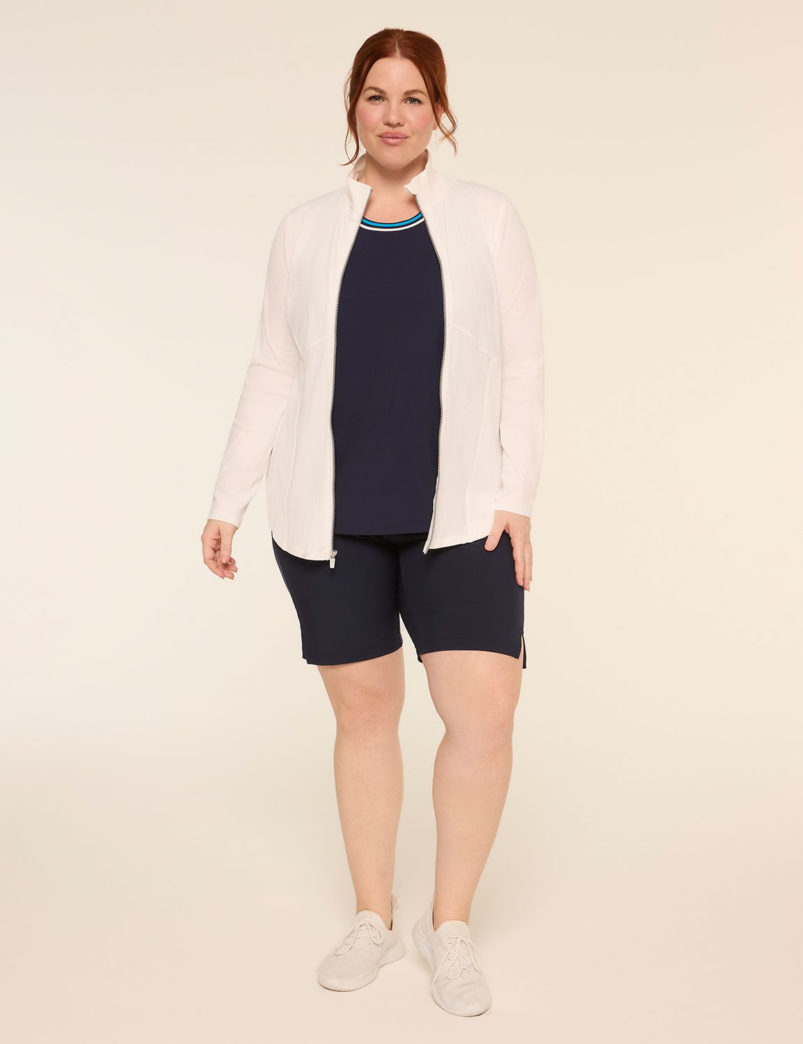 LIVI Mid Rise Stretch Woven Bermuda Product Image 3