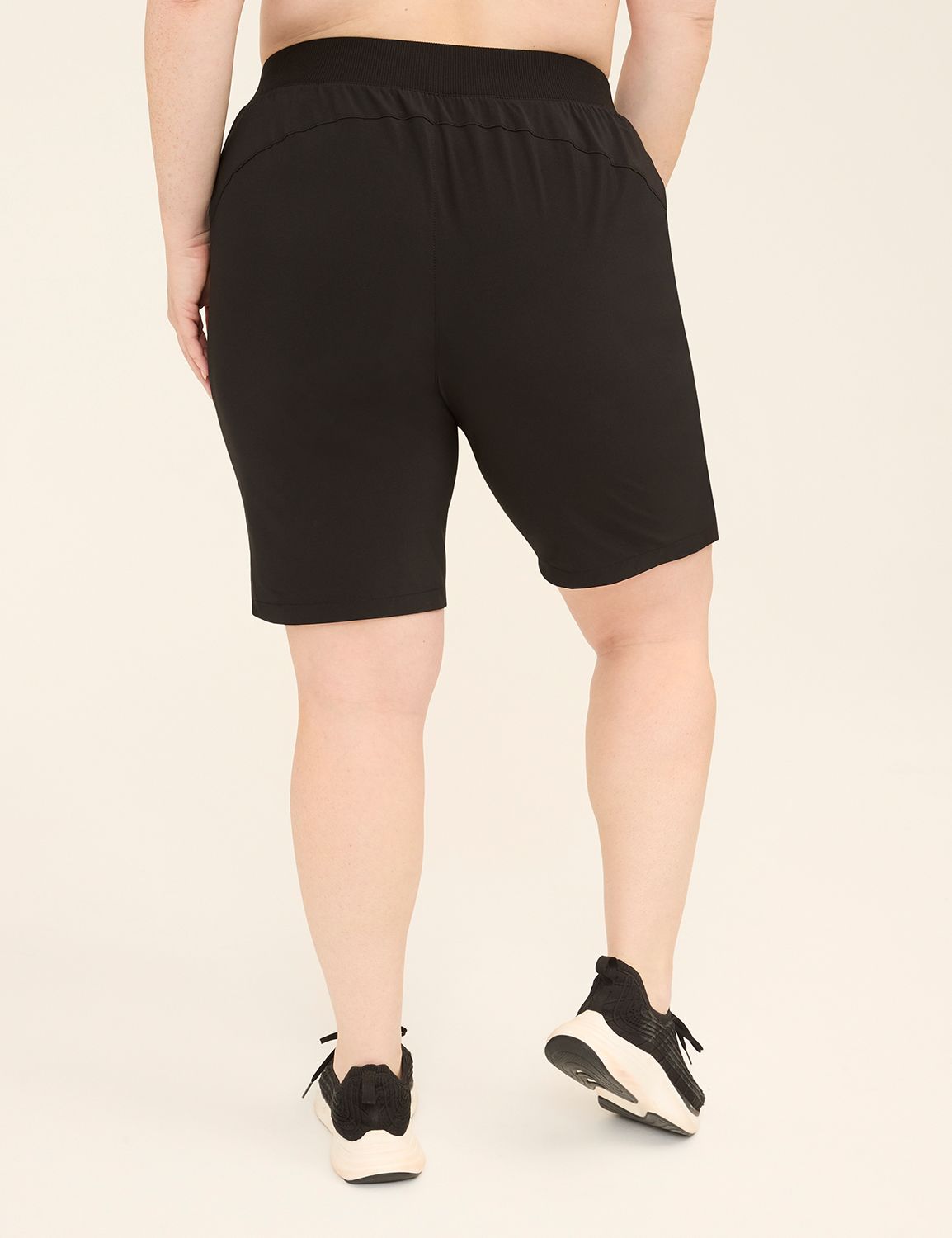 BIBIY 新品未使用　MEGAN LAME SHORTS Champion Mens Attack Mesh Shorts with Side Vents – ShopCGX