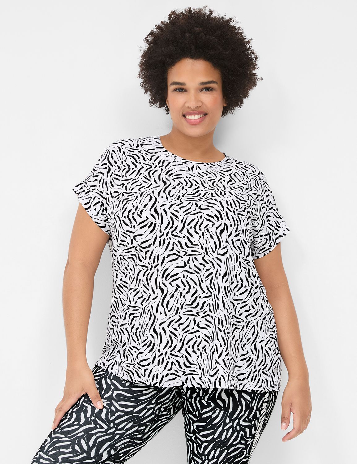 LIVI Short Sleeve Crew Neckline Rec Product Image 1