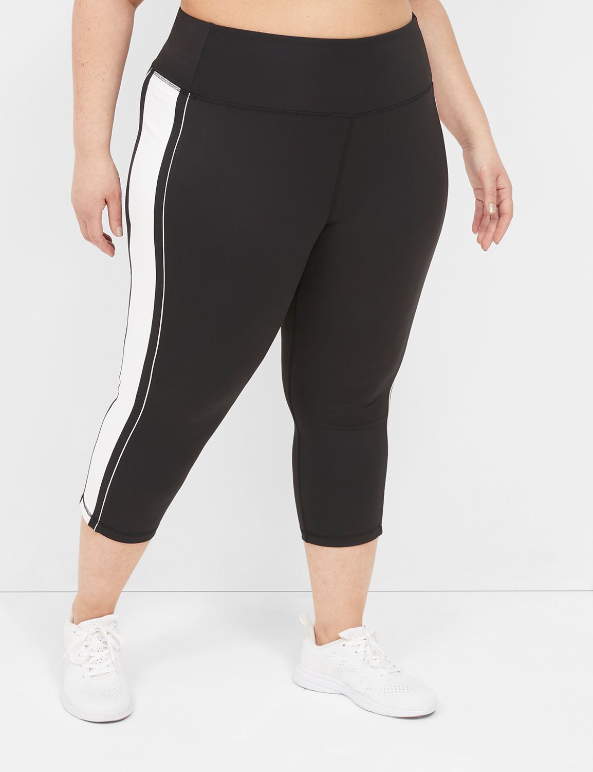 Livi High Rise Livi Soft Capri Legg Product Image 1