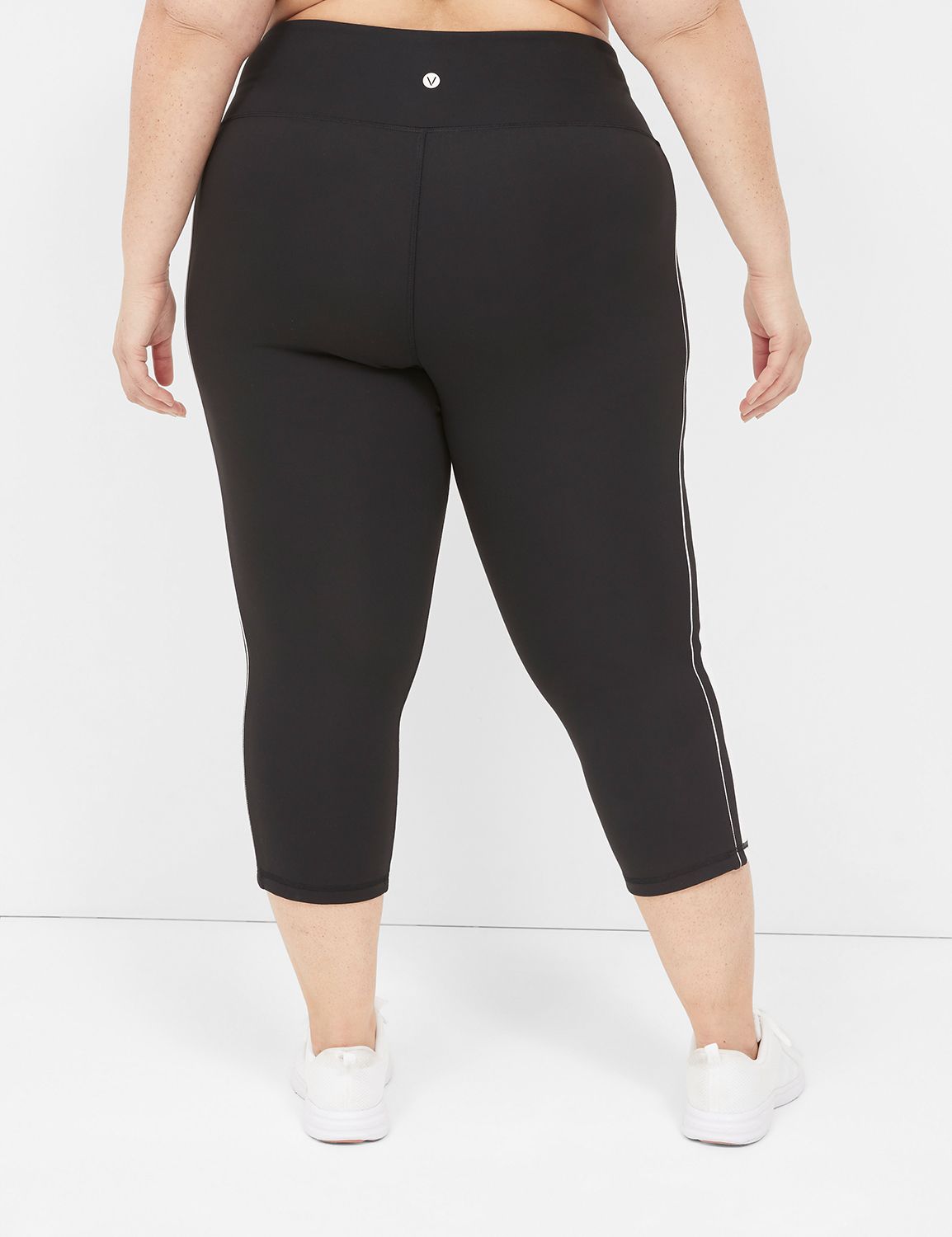 Livi High Rise Livi Soft Capri Legg Product Image 2