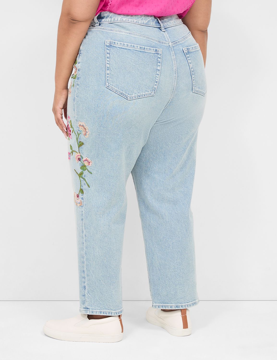 SIGNATURE FIT MID RISE BOYFRIEND JE Product Image 5