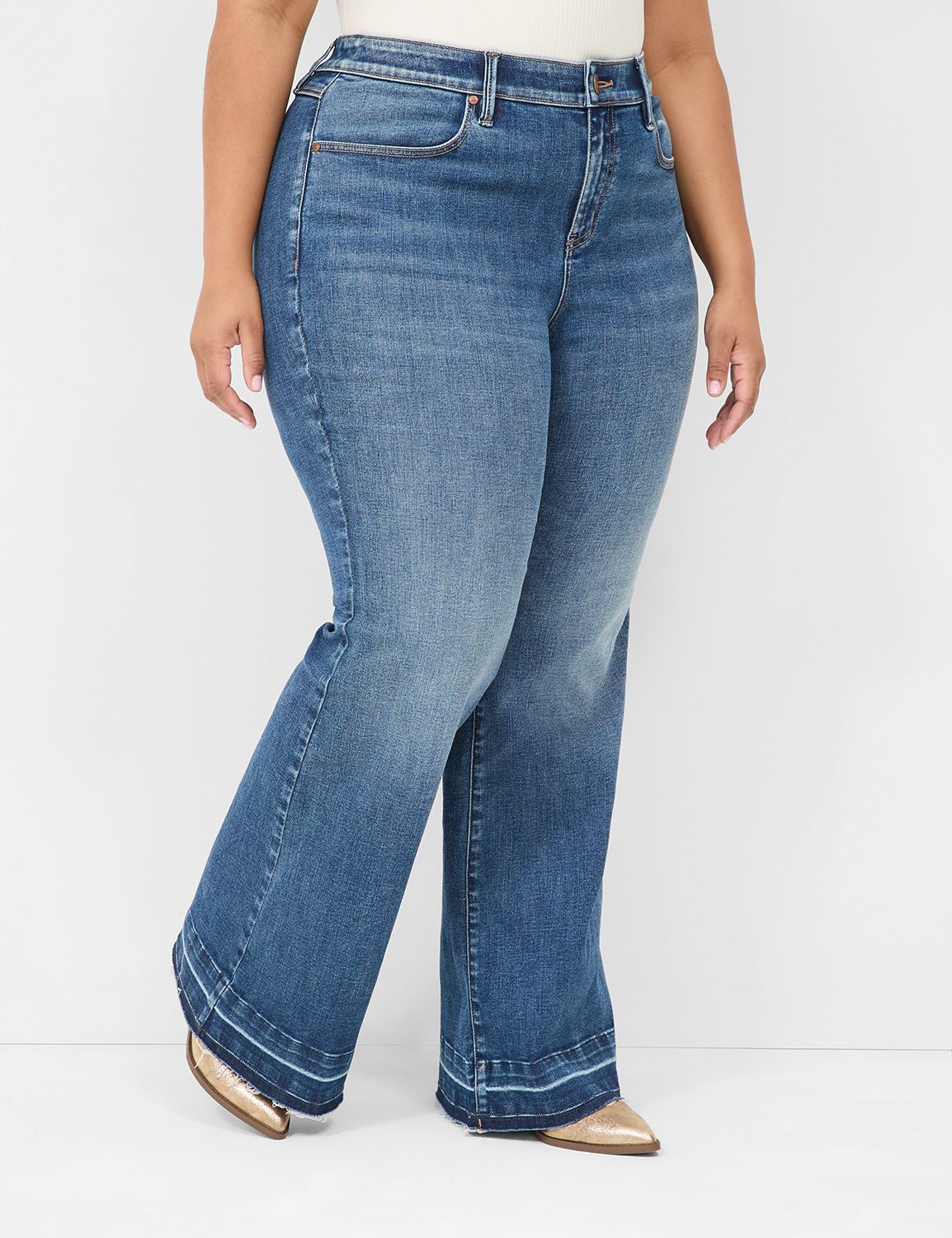 SIGNATURE FIT MID RISE FLARE JEAN Product Image 1