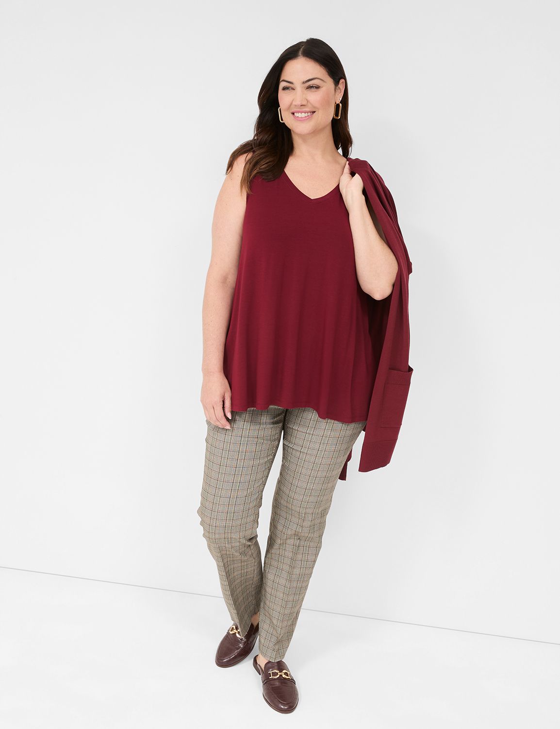 Casual Sleeveless V-Neck Swing Tank Product Image 3