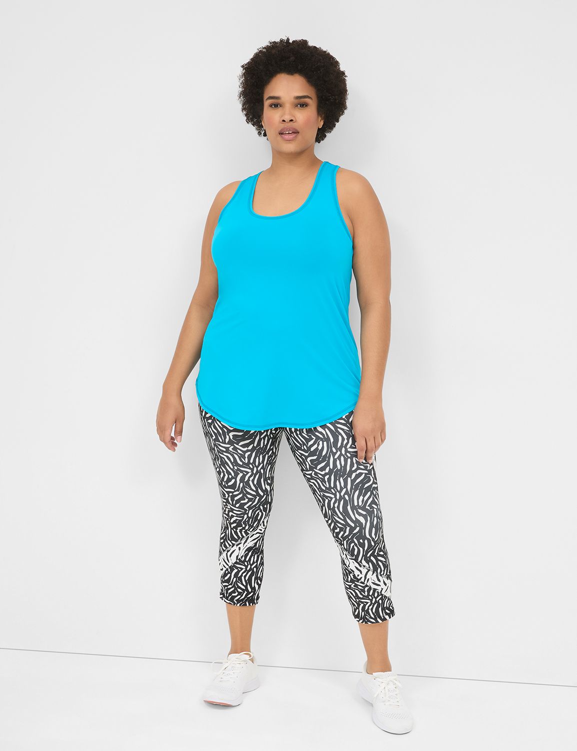 LIVI Sleeveless Scoop Neckline Wick Product Image 3