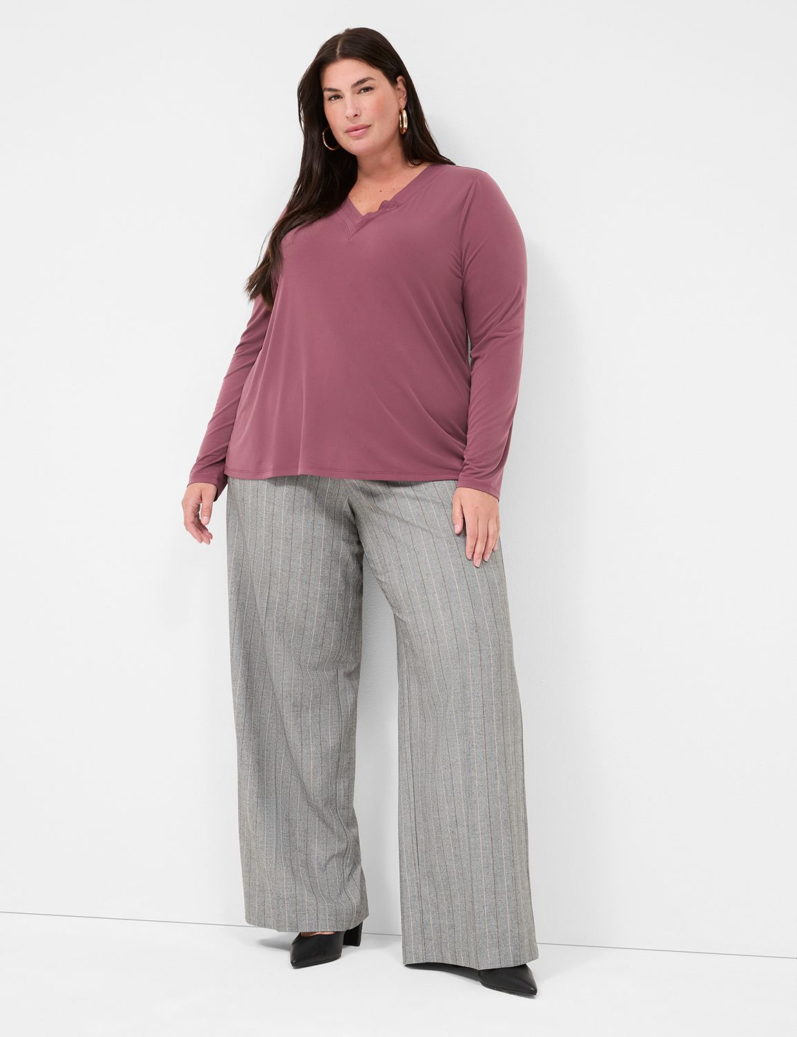 Long Sleeve V-Neck 3 Pleat Swing To Product Image 3
