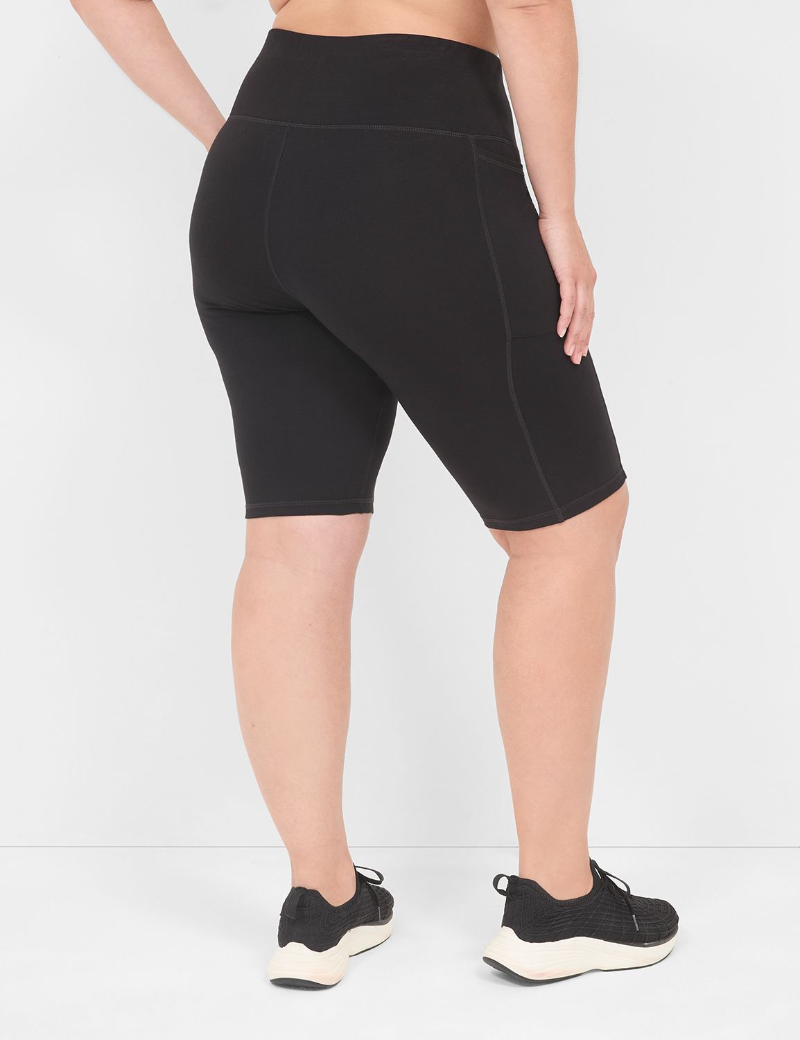 LIVI High-Rise Smoothing Control Tech Bike Short