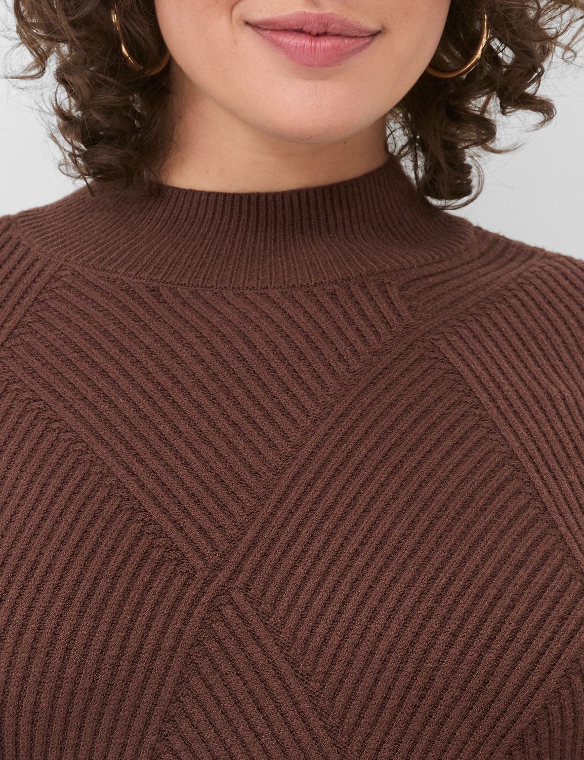 Long Sleeve Turtleneck Diamond Body Product Image 4