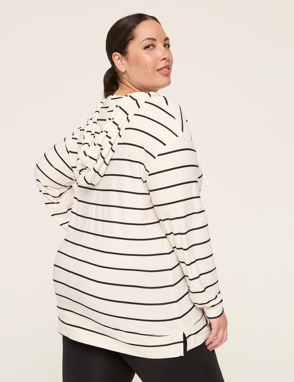 LIVI Long Sleeve Vneck Recycled Liv Product Image 2