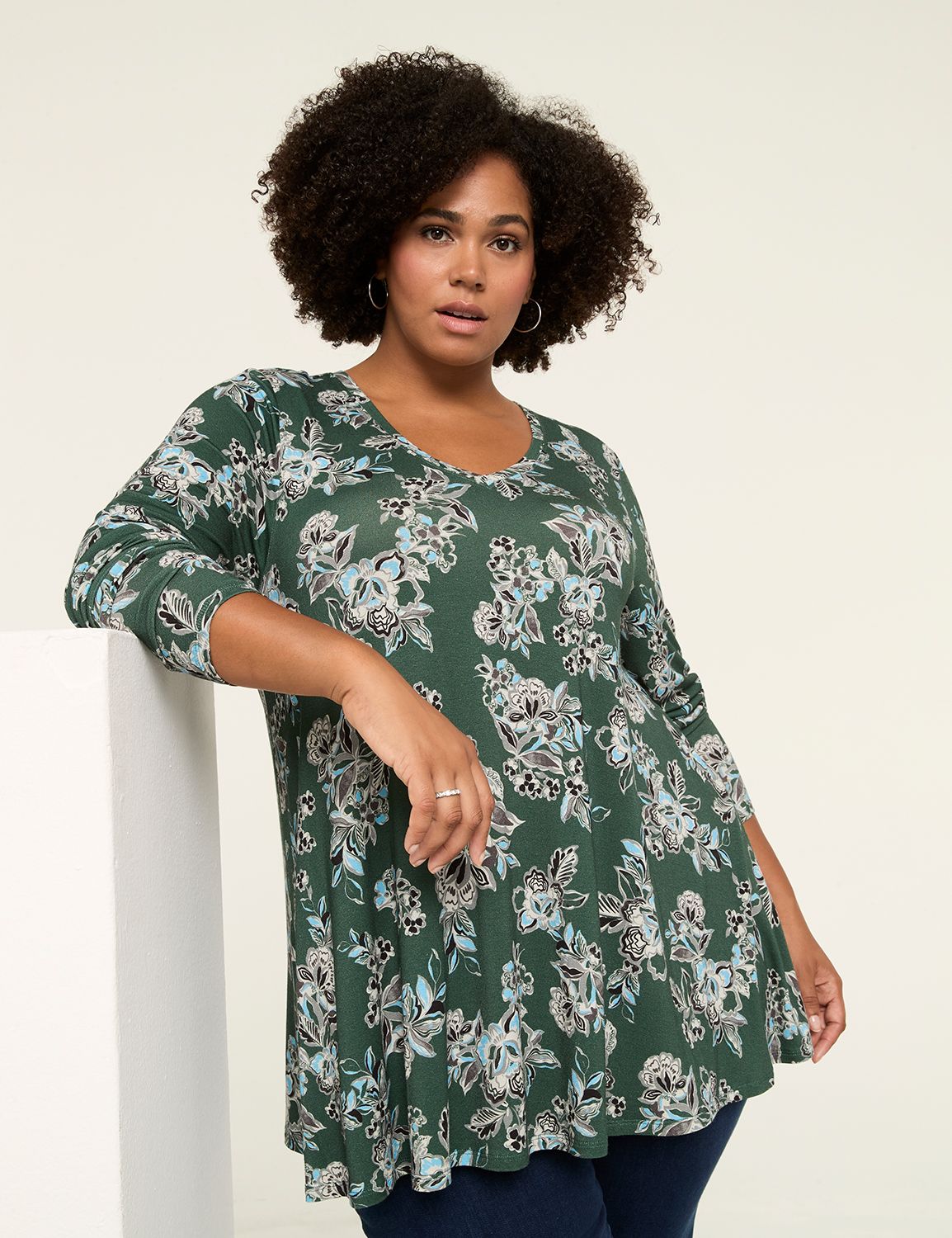 Classic Long Sleeve V-Neck Swing Te Product Image 1