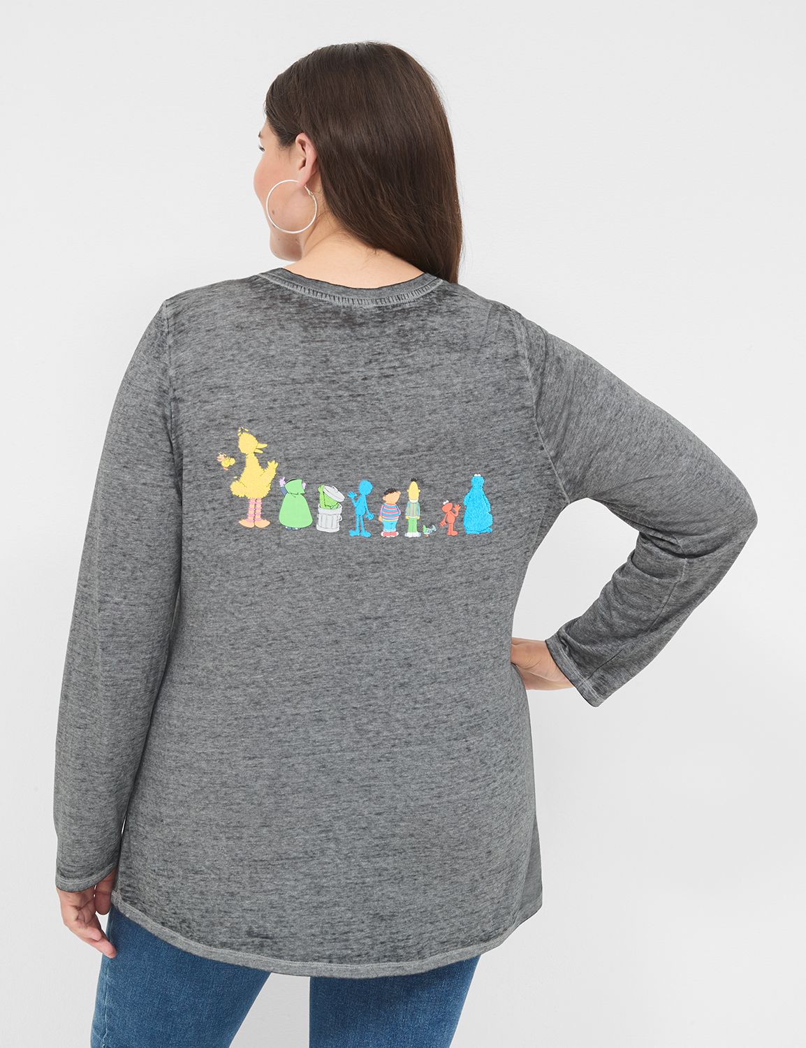 Long Sleeve Crew Neck Pullover Grap Product Image 2
