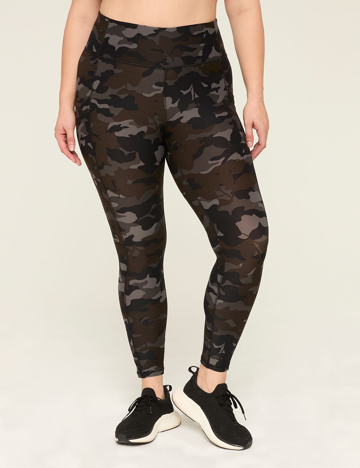 Livi Active Floral Wicking high quality 7/8 Leggings