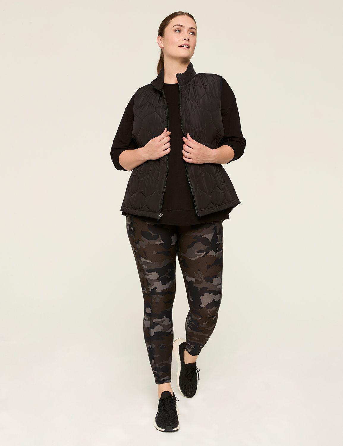 LIVI High Rise Wicking 7/8 Legging Product Image 3