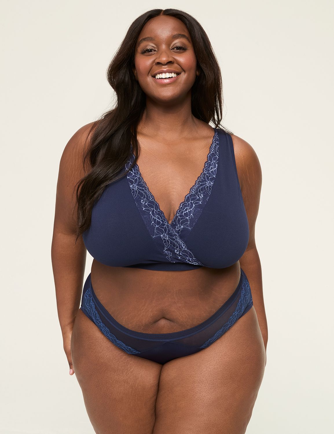 Seamless Crossover Bralette Romanti Product Image 1