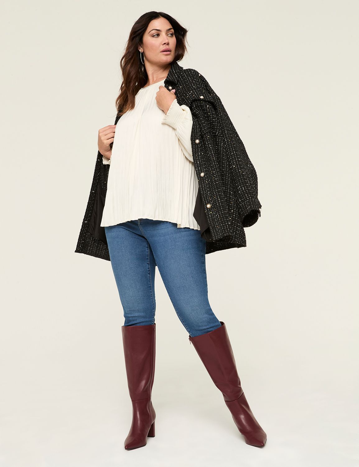 Long Sleeve Raglan Crew Neck Pleate Product Image 4