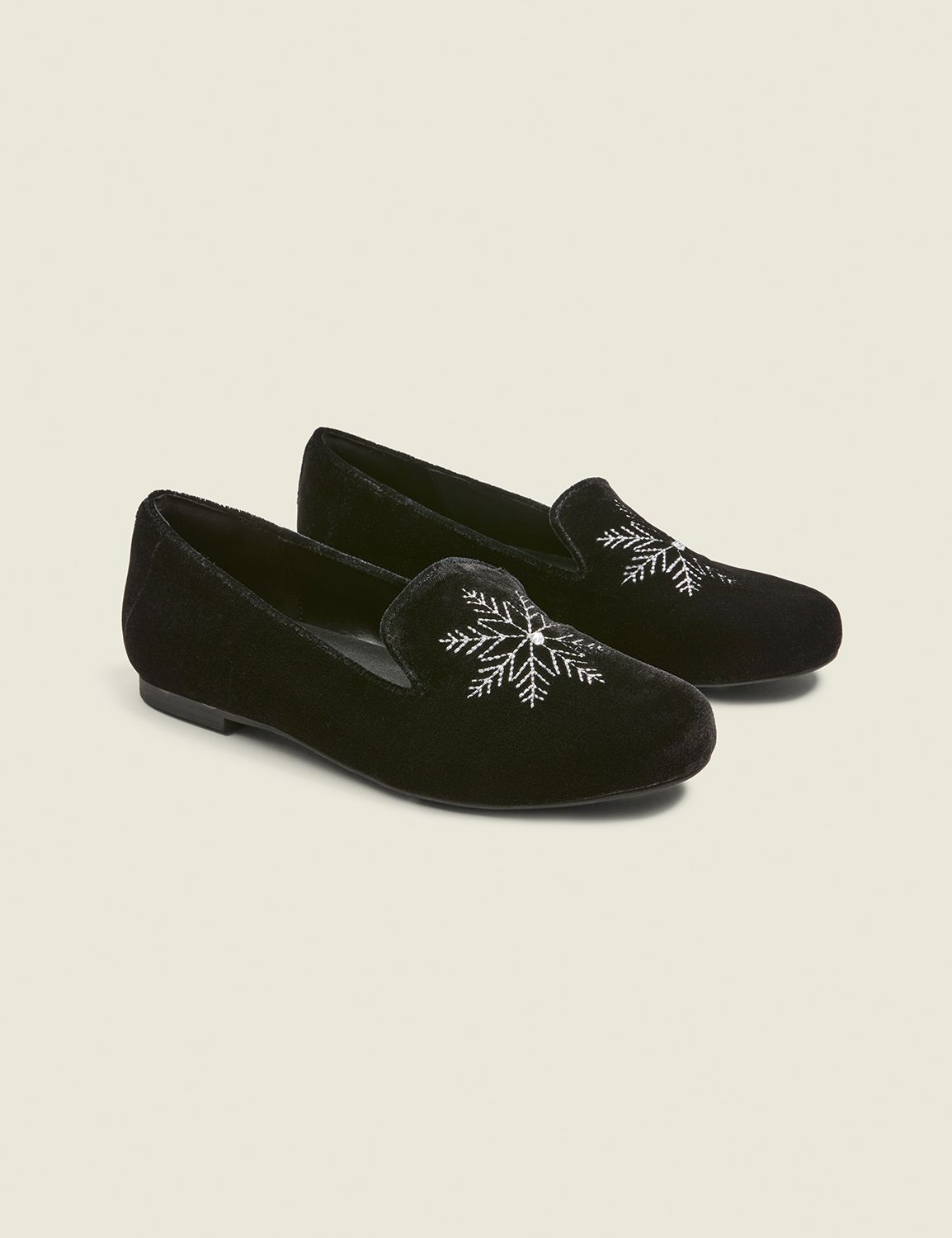 Dream Cloud Snowflake Embellished Velvet Loafer