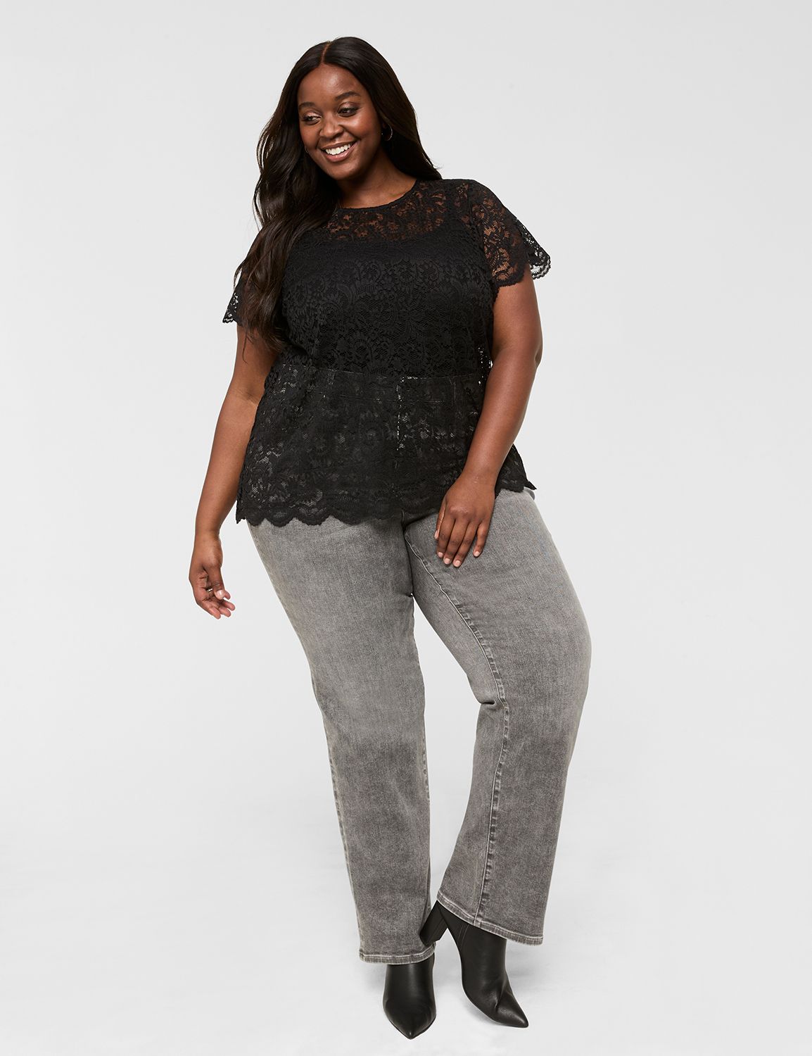 Classic Short Sleeve Crew Neck Lace Product Image 4
