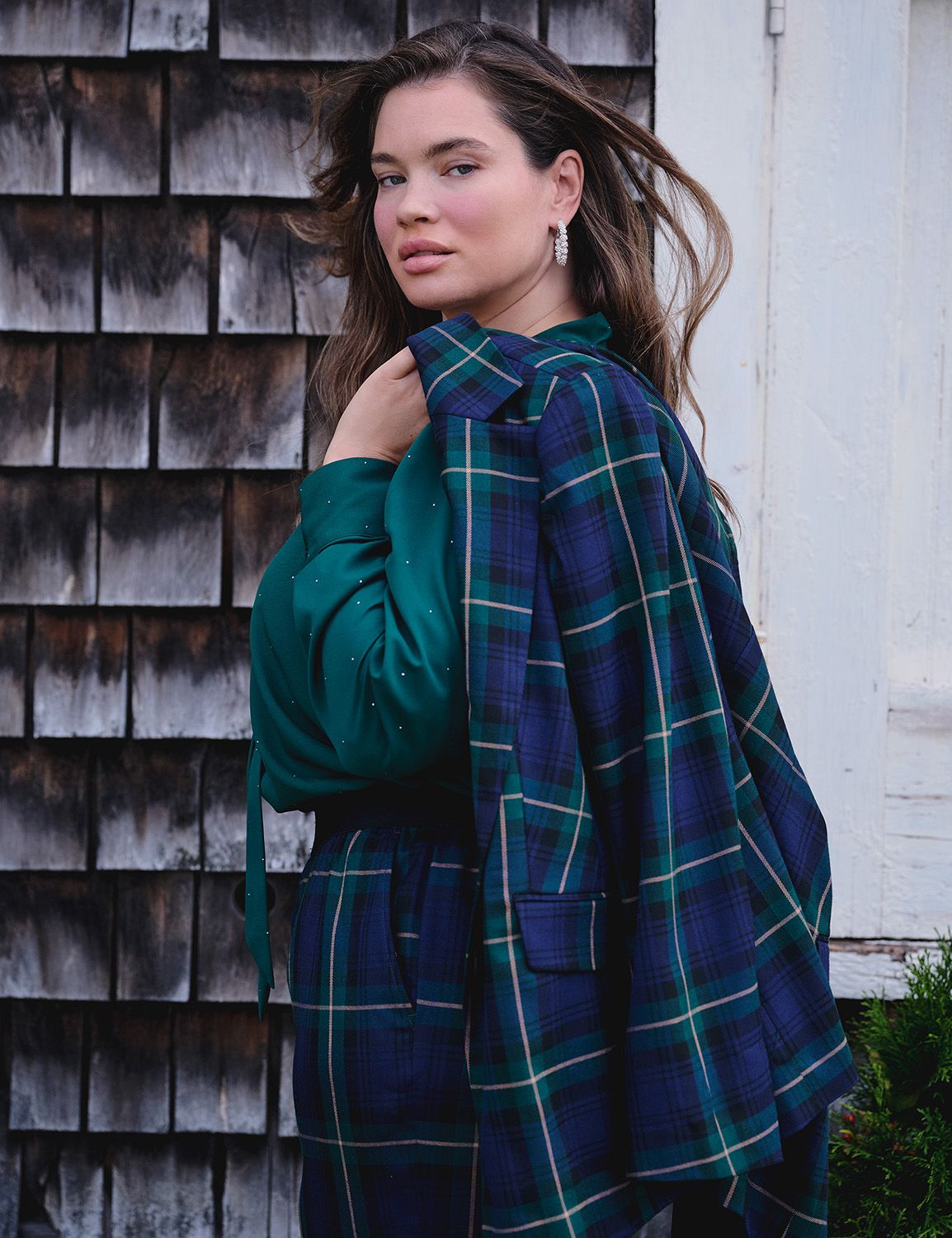 The Perfect drape Holiday Plaid Bla Product Image 5