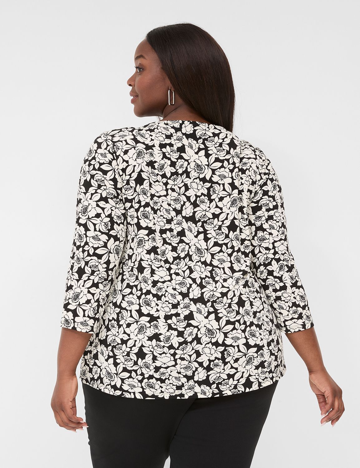 Crushed 3/4 Sleeve 'Bright' V-Neck main image 0
