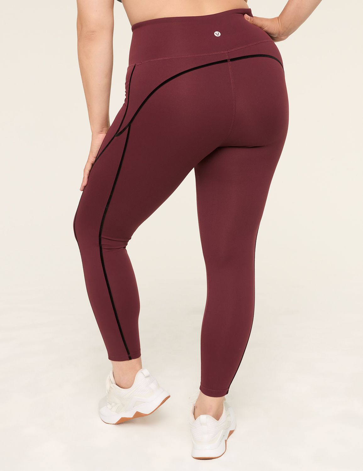 LIVI High-Rise Velvet-Trim LIVI Soft 7/8 Legging