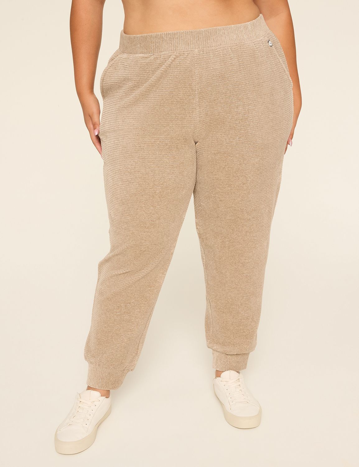LIVI Mid Rise Velvet Metallic Class Product Image 1