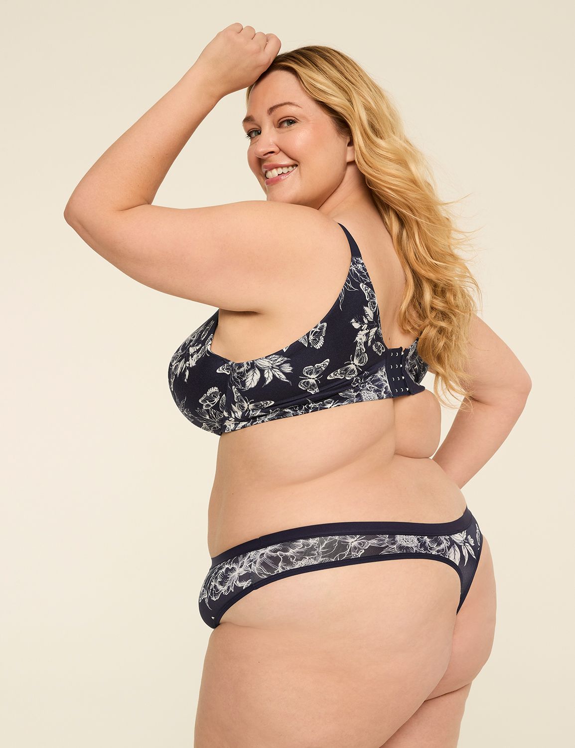 No-Show High Waist Thong With Lace Trim