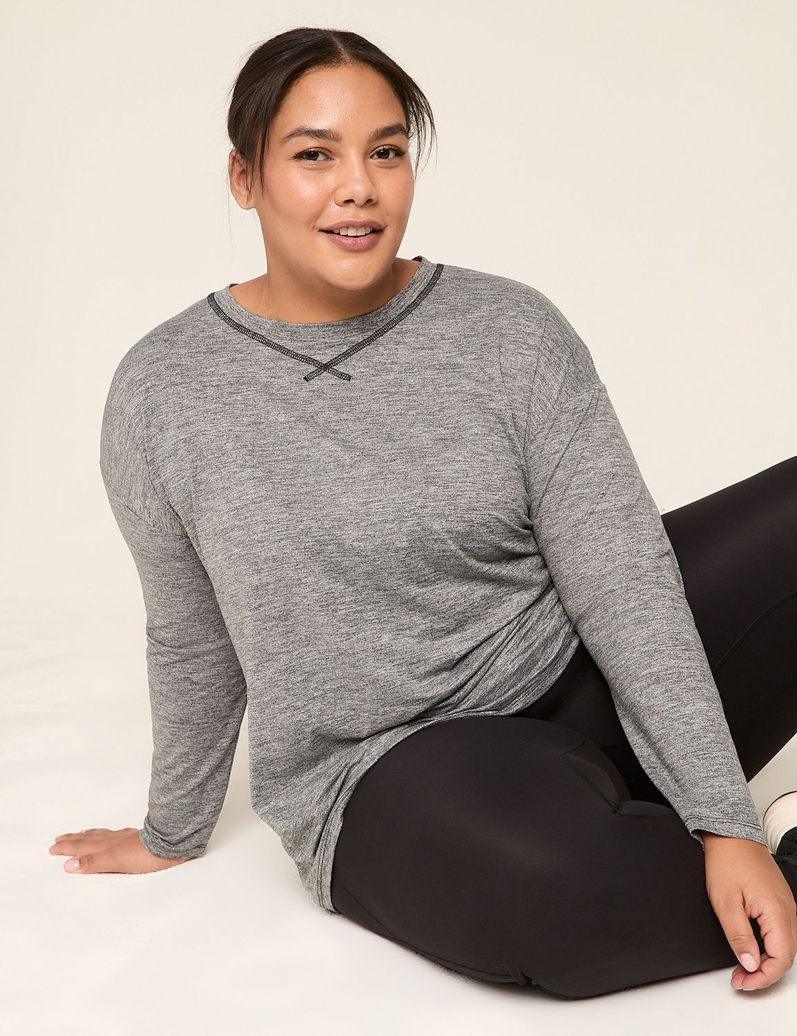 LIVI Long Sleeve Crew Neckline Recy Product Image 3