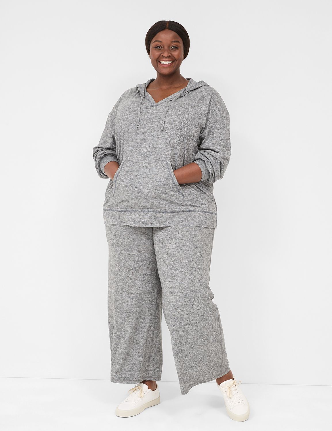 LIVI Long Sleeve Vneck Recycled Liv Product Image 3