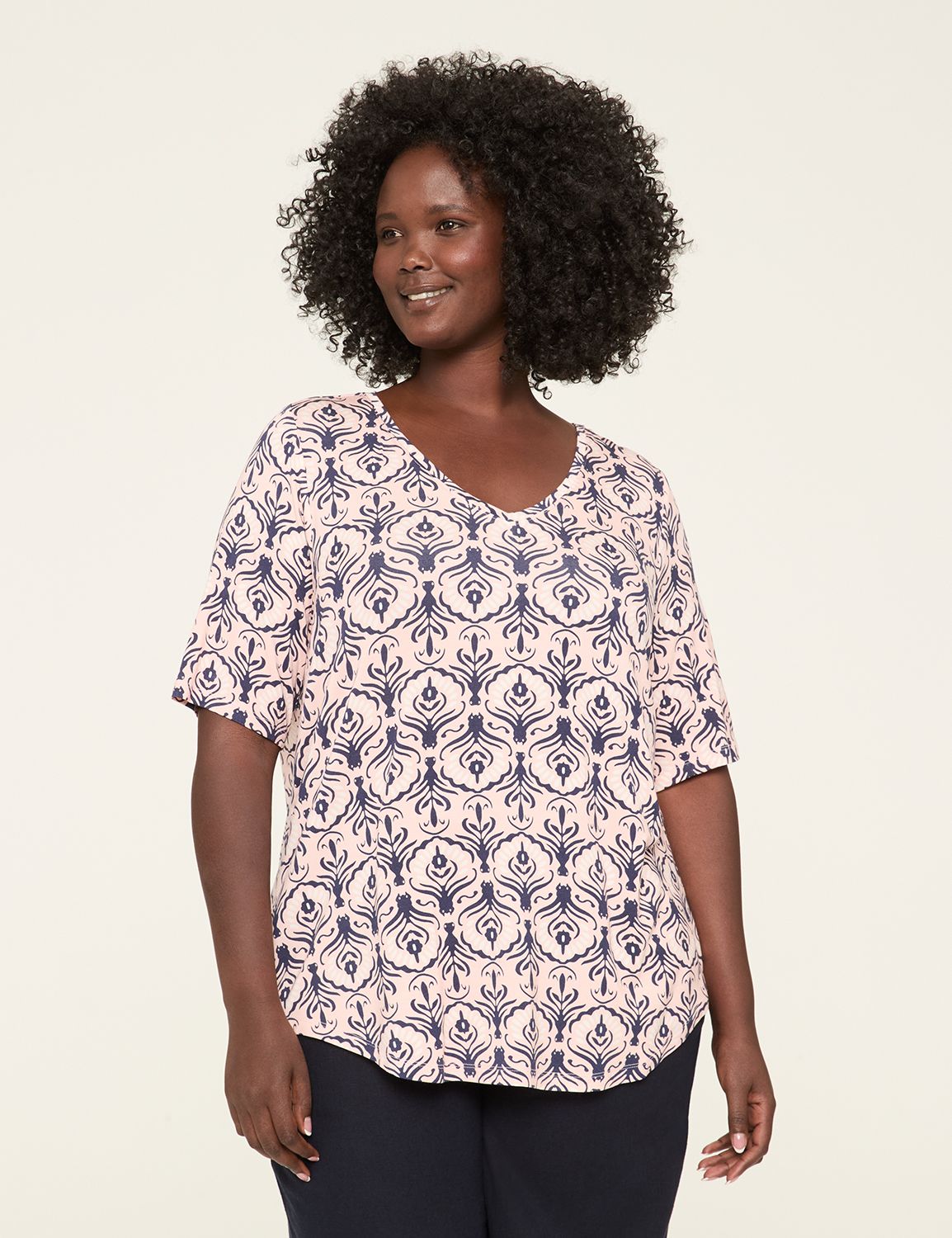 Perfect Sleeve V-Neck Curved-Hem Tee