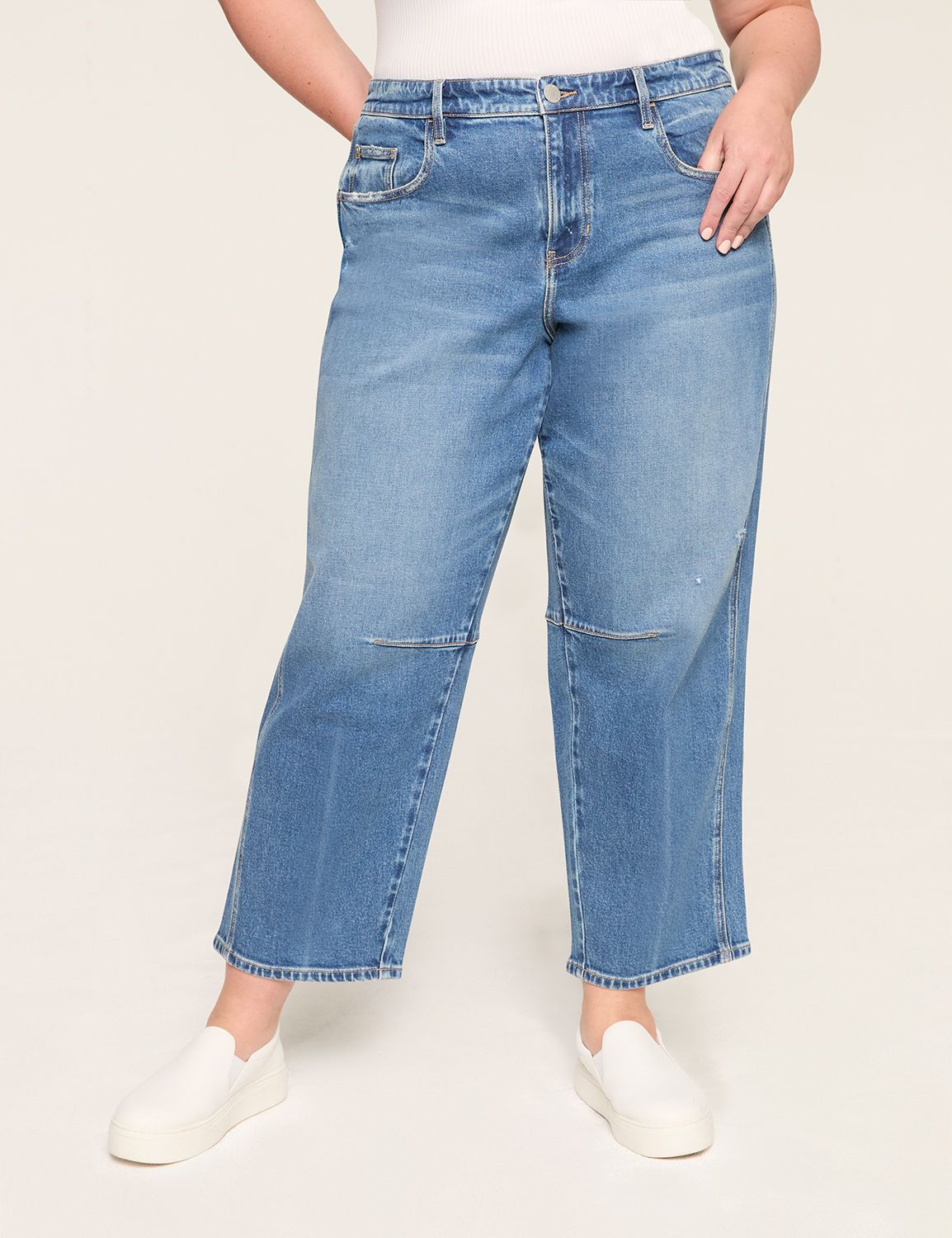 Curved Barrel Jean
