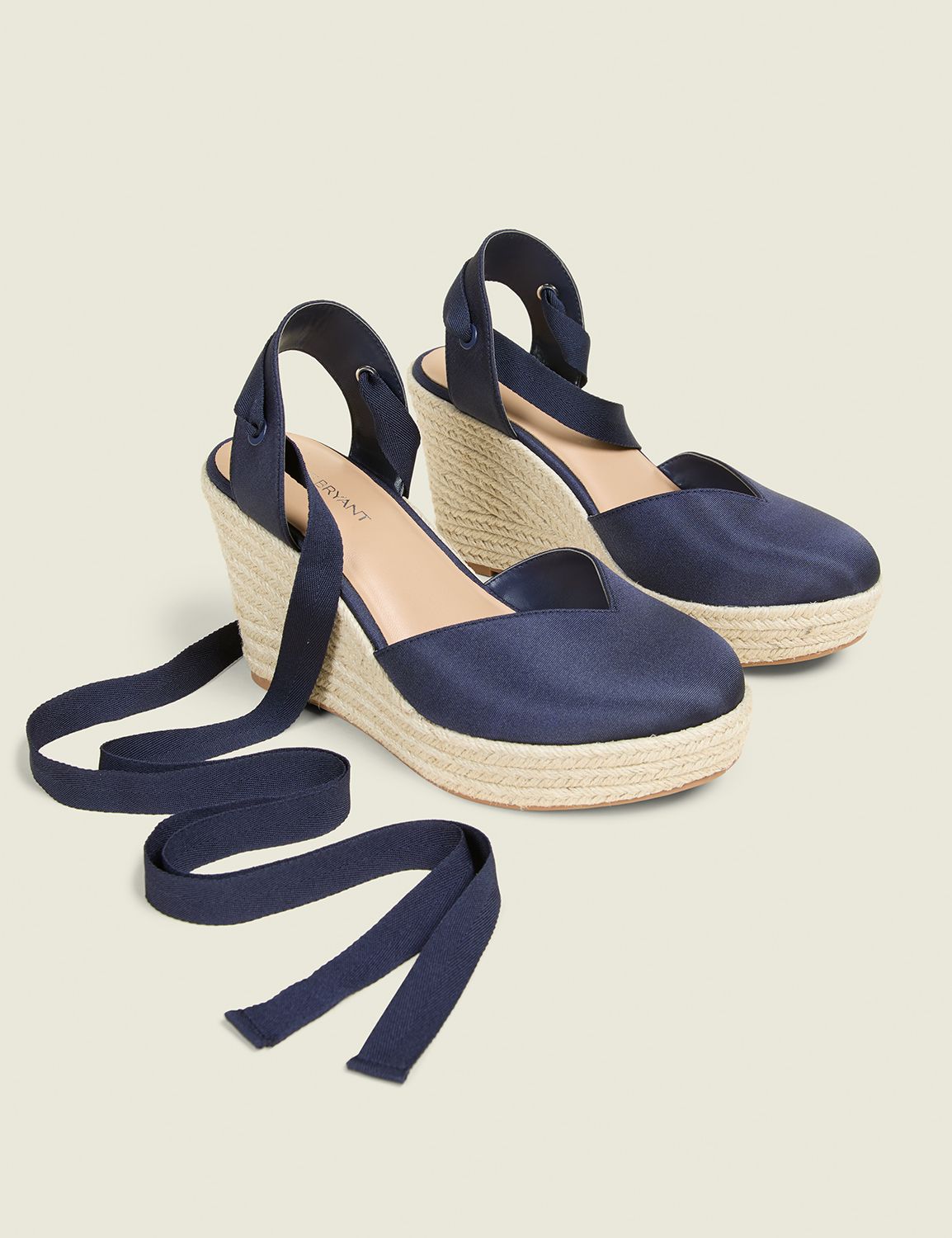 espadrille closed toe lace up