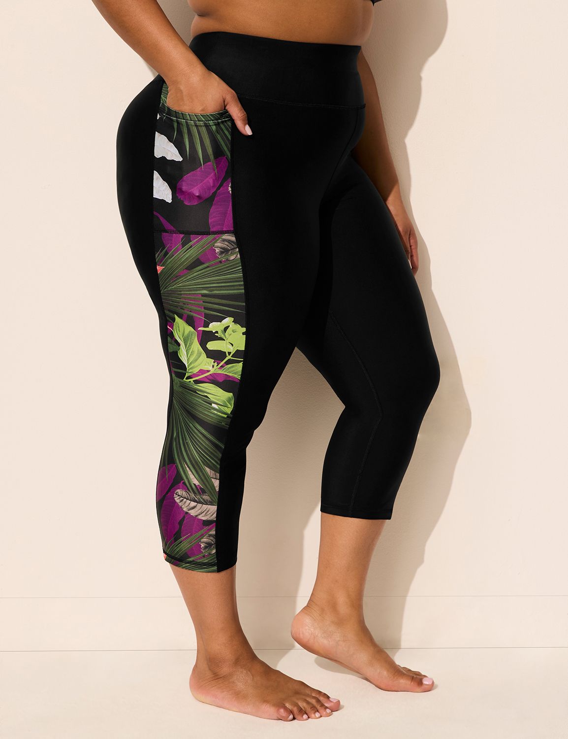 Swim Capri w/ Side Pocket 1143768 Product Image 1