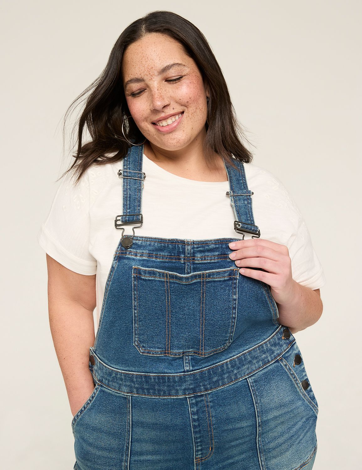 DENIM BOYFRIEND SHORT OVERALL 5.5" Product Image 3