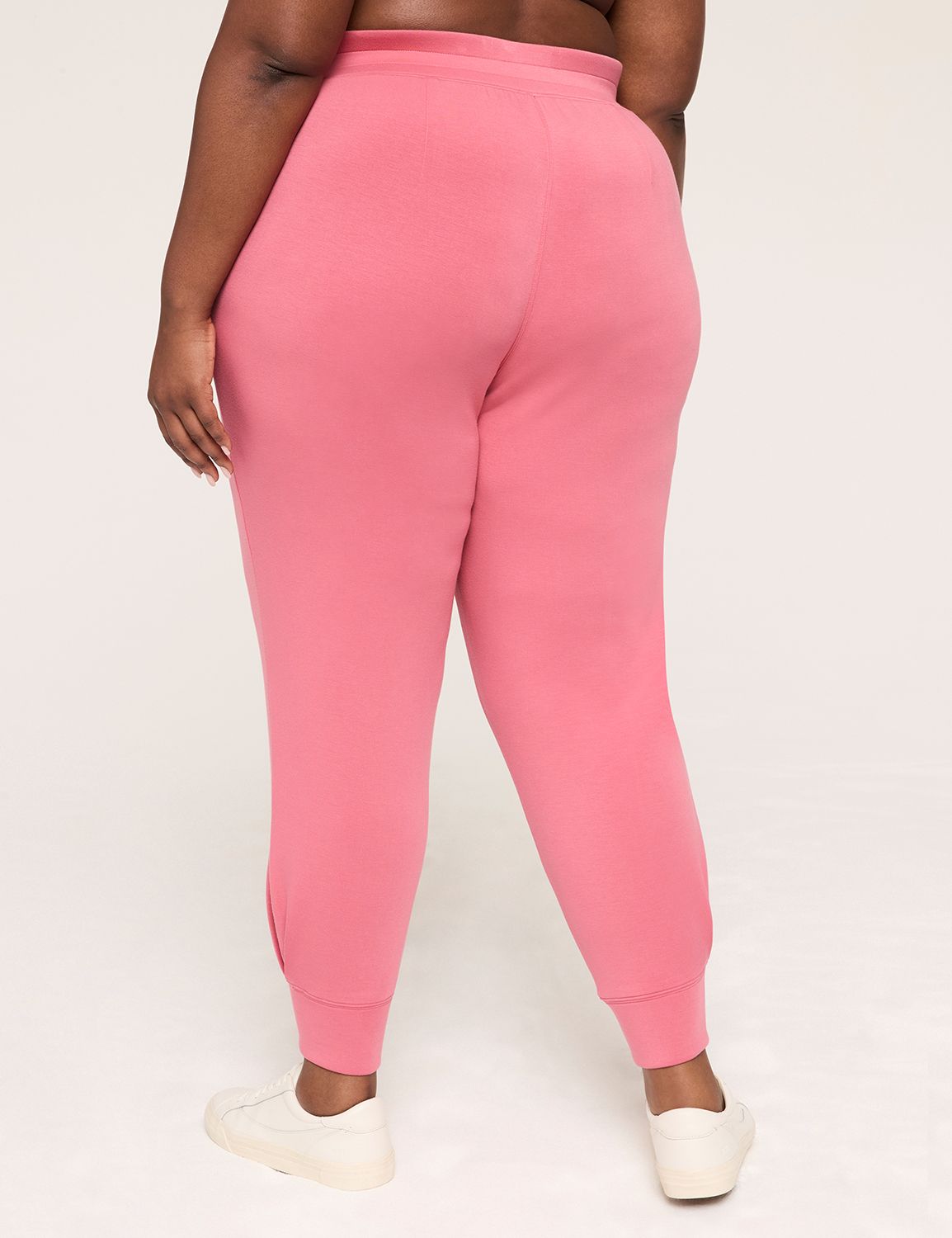 LIVI Journey Pleat-Detail Jogger