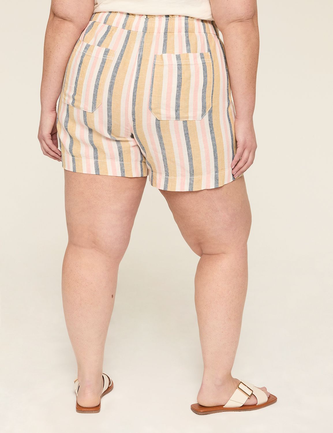 Linen Pull-On Short